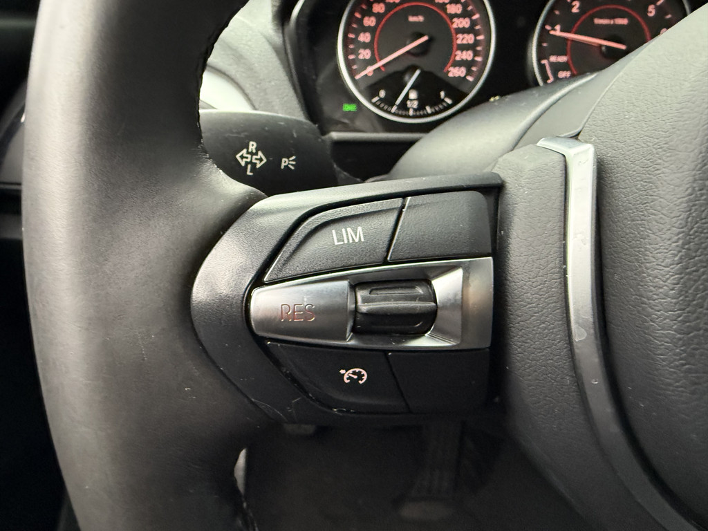 41786075-44.jpg