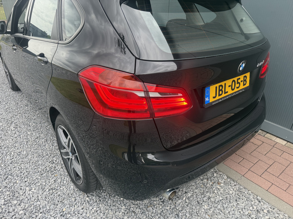 47309218-4.jpg