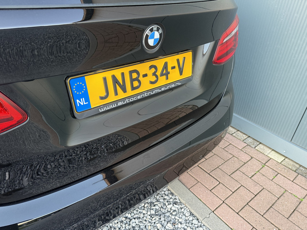 50188639-10.jpg