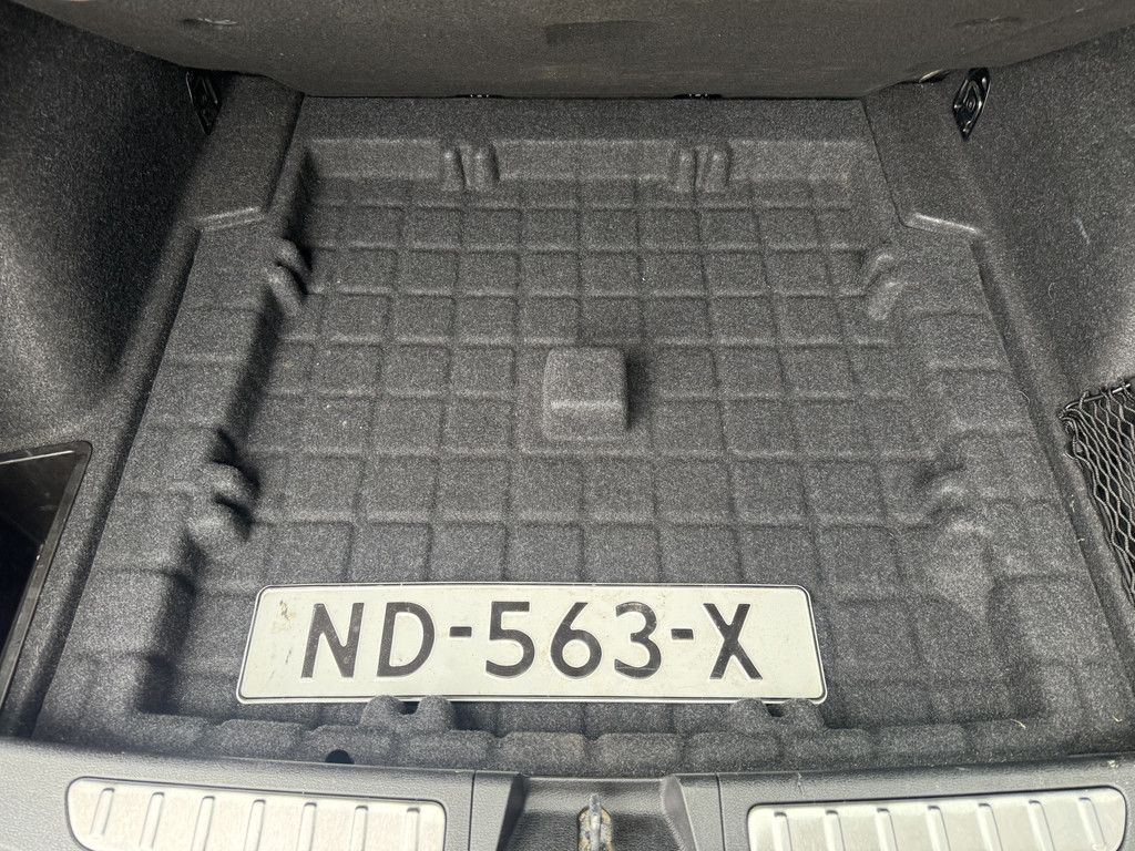 52336189-28.jpg