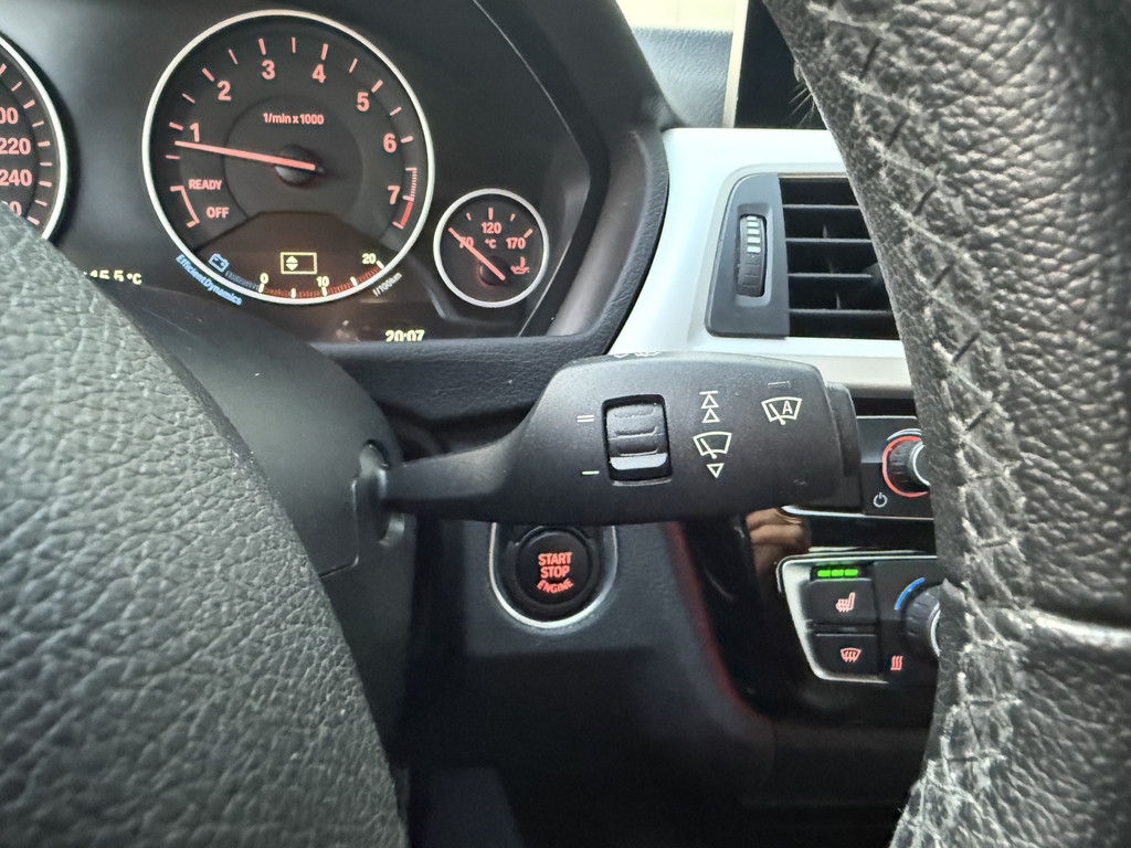 53709296-46.jpg