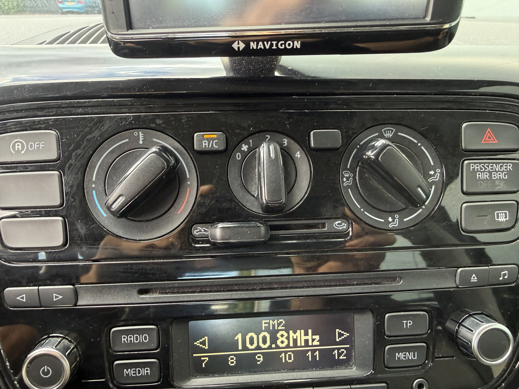 54306664-36.jpg