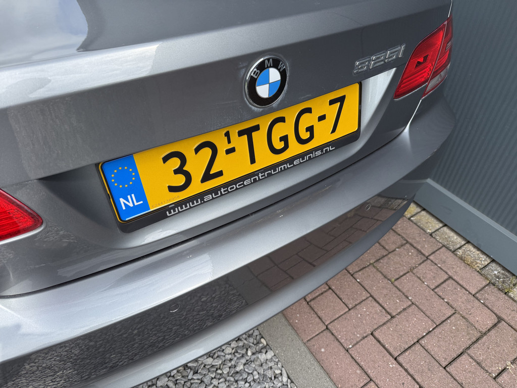 54338083-9.jpg