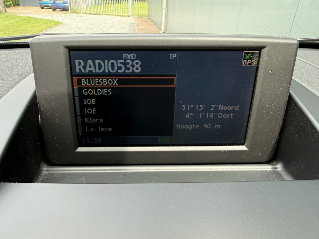 54339369-41.jpg