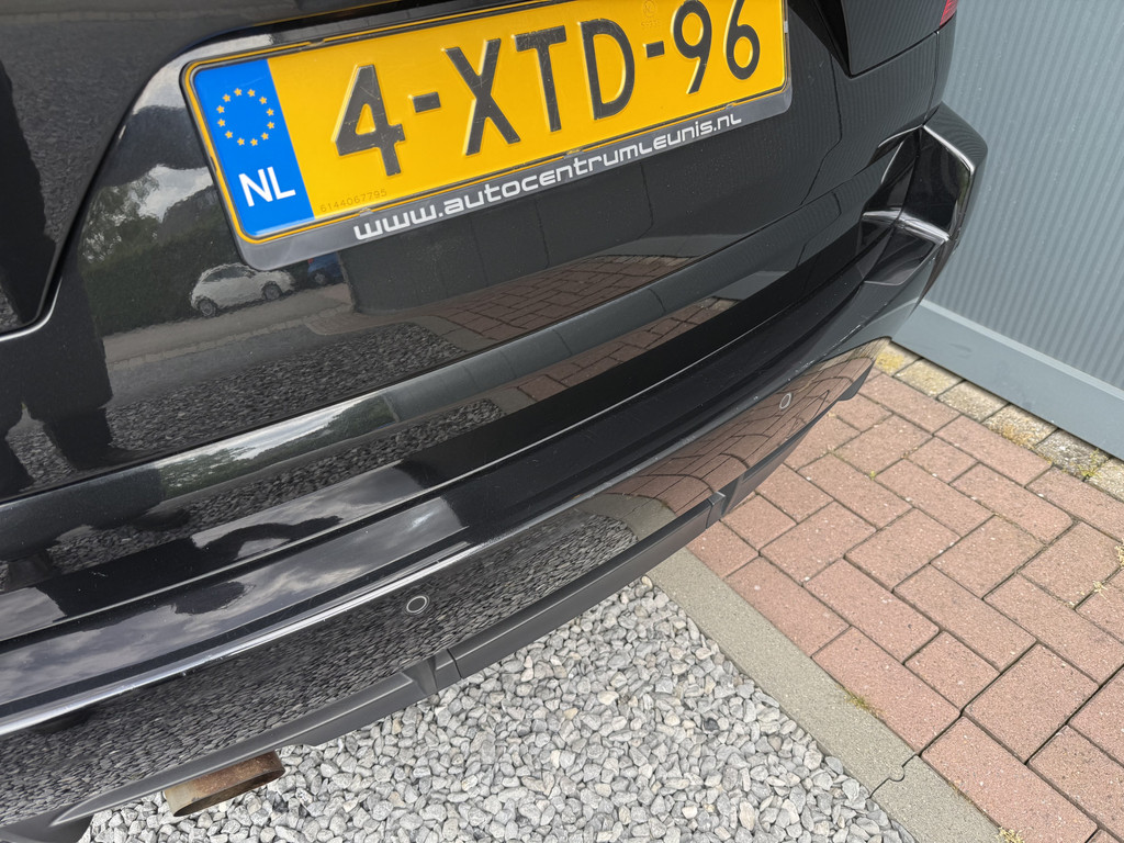 54339369-9.jpg