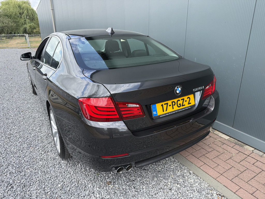 55443572-14.jpg