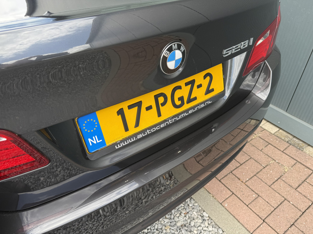 55443572-9.jpg