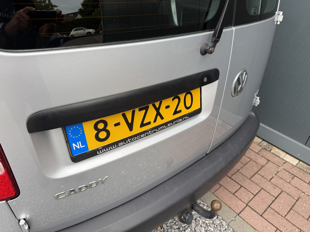 55491716-9.jpg
