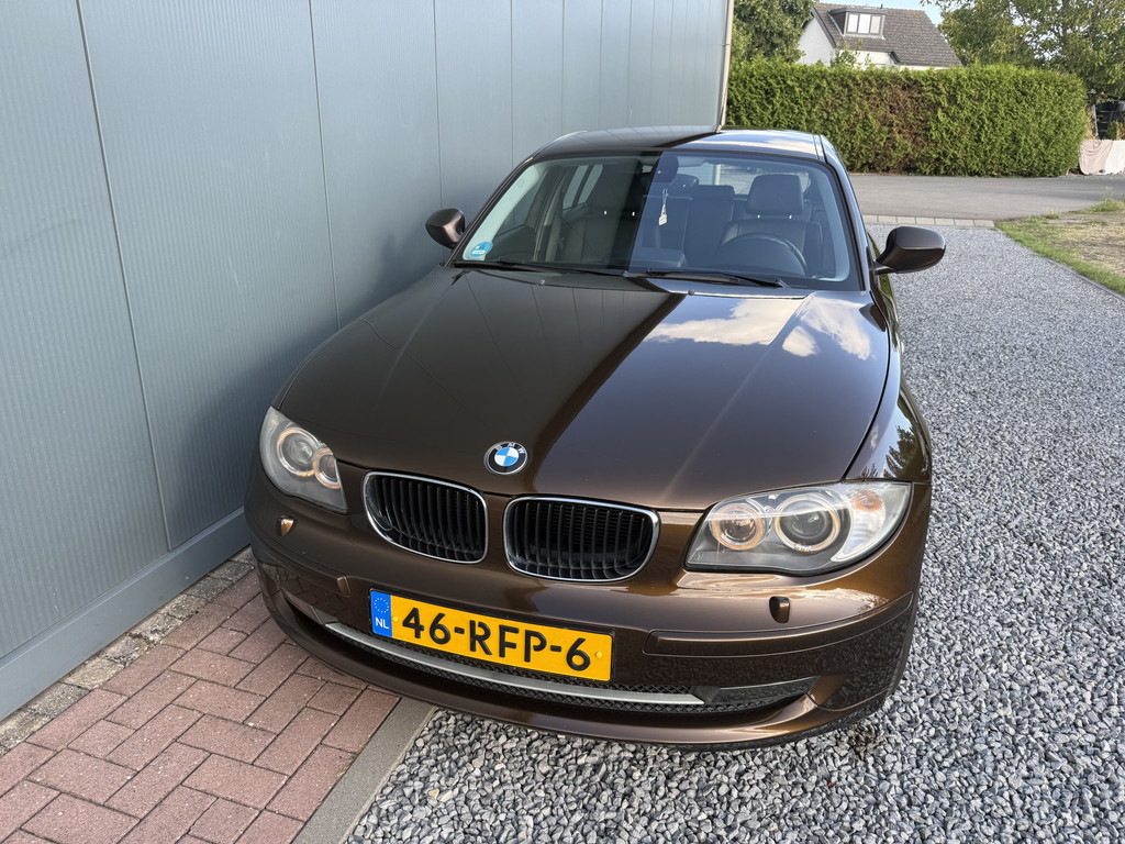 56166438-13.jpg
