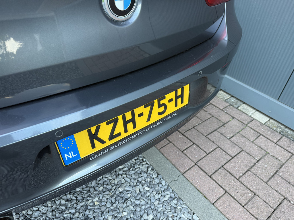 57107814-9.jpg